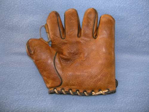 Bill Williams Hutch 29 Front Doug